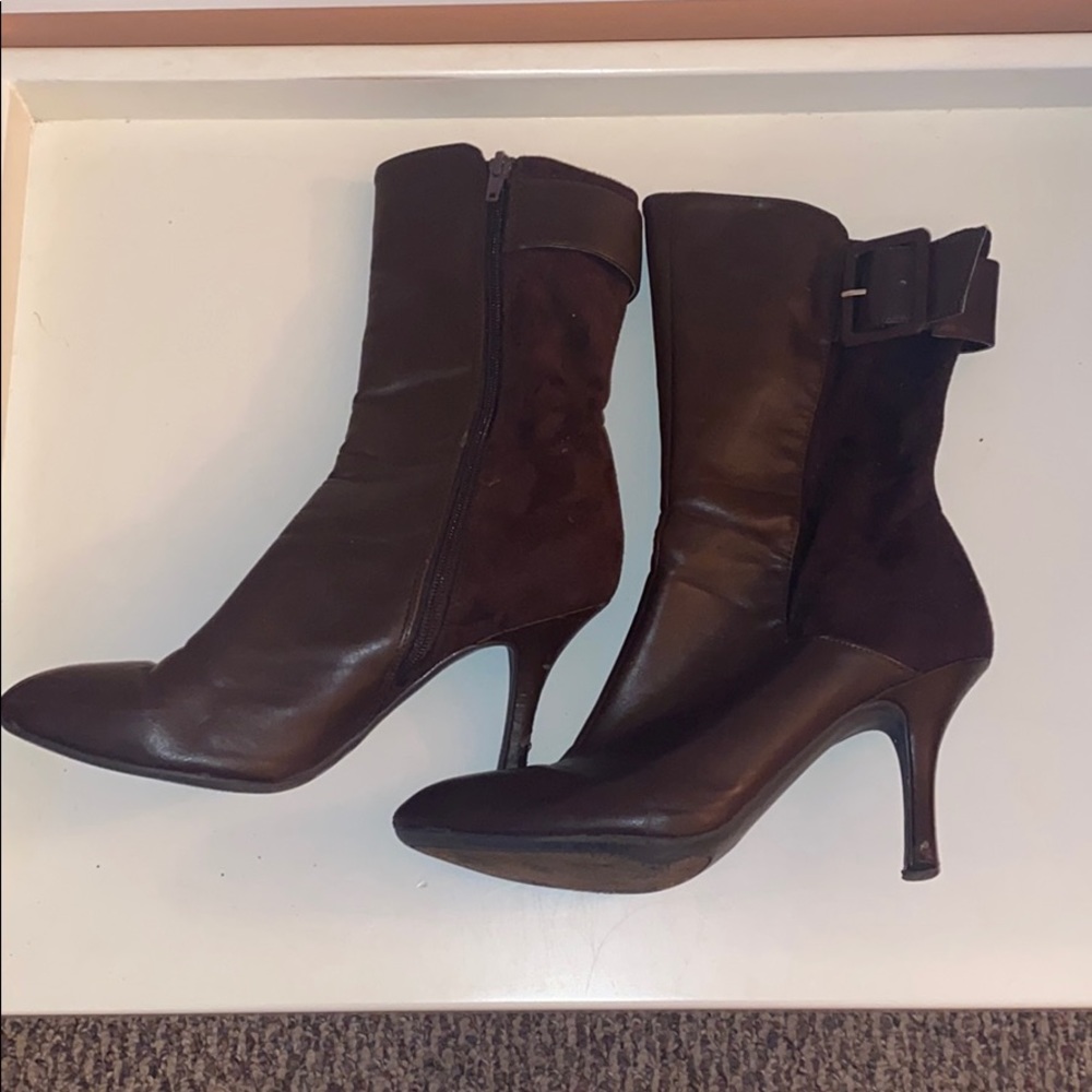 Women’s stylish boots with heels